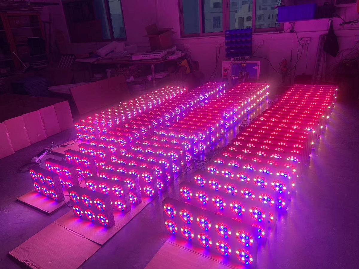 LED Светильник APOLLO 4 NEW Growsvet 192 ВтLED Светильник APOLLO 4 NEW Growsvet 192 Вт