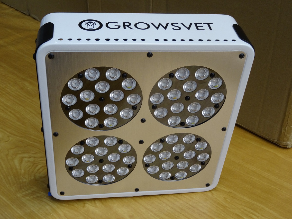 LED Светильник APOLLO 4 (140 Вт)  LED Светильник APOLLO 4 (140 Вт)
