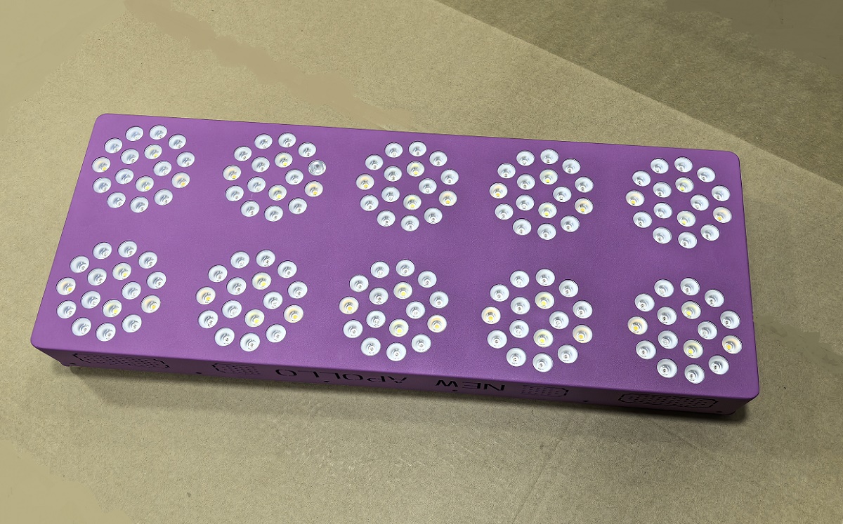 LED Светильник APOLLO 10 NEW Growsvet 480 ВтLED Светильник APOLLO 10 NEW Growsvet 480 Вт