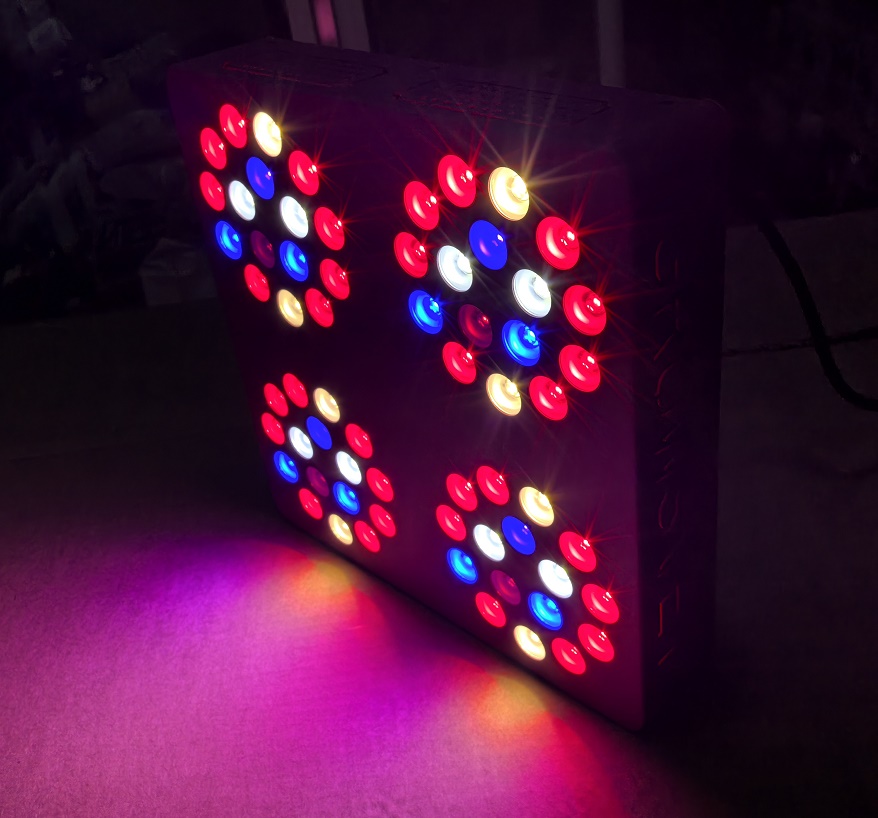 LED Светильник APOLLO 4 NEW Growsvet 192 ВтLED Светильник APOLLO 4 NEW Growsvet 192 Вт